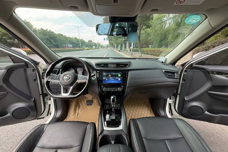 Used Volvo XC60 2026 B5 4x4 Smart Luxury Edition Interior 1