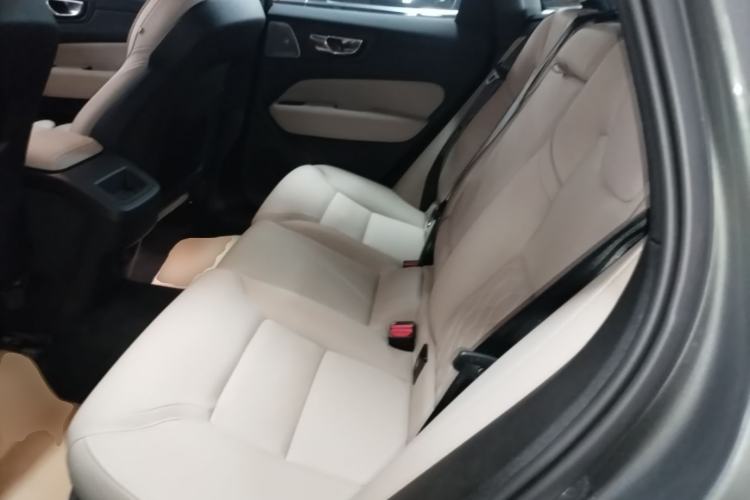 Used Volvo XC60 2026 B5 4x4 SmartDrive Sport Edition Left Rear Seat