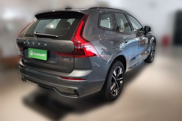 Used Volvo XC60 2026 B5 4x4 Smart Luxury Edition Rear Right 45 Deg