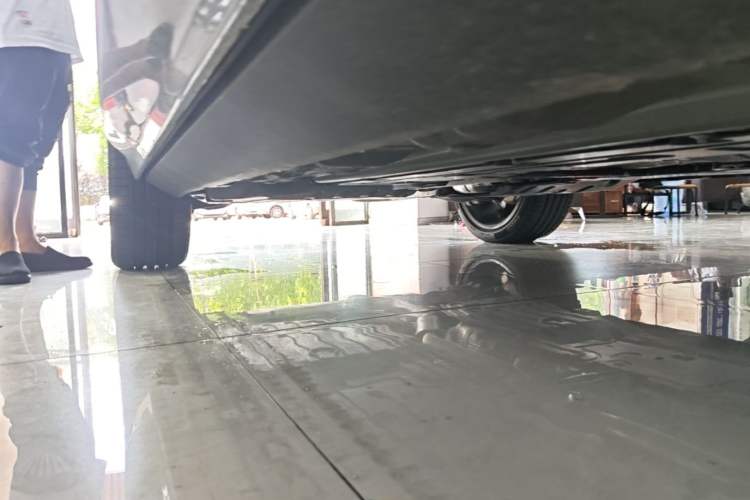 Used Volvo XC60 2026 B5 4x4 Smart Range Extreme Night Black Edition Right Side Sill