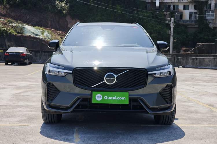 Used Volvo XC60 2026 B5 4x4 SmartDrive Sport Edition Exterior 1