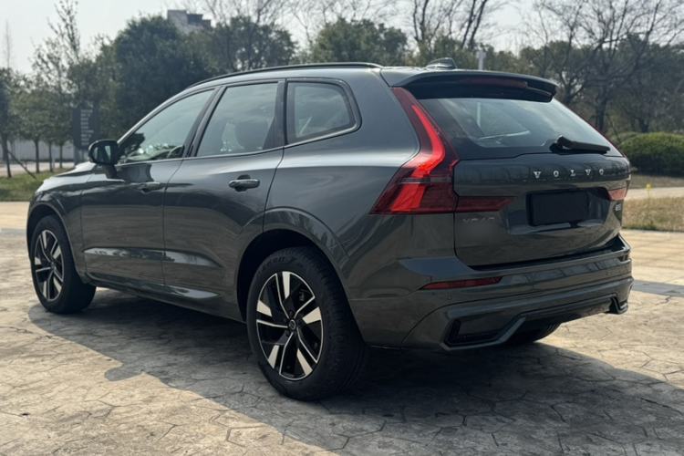 Used Volvo XC60 2026 B5 4x4 SmartDrive Sport Edition Exterior 1