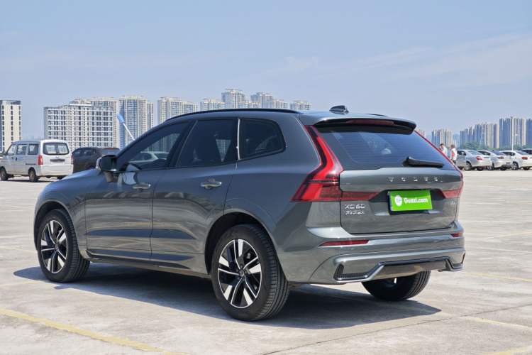 Used Volvo XC60 2026 B5 4x4 SmartDrive Sport Edition Exterior 3