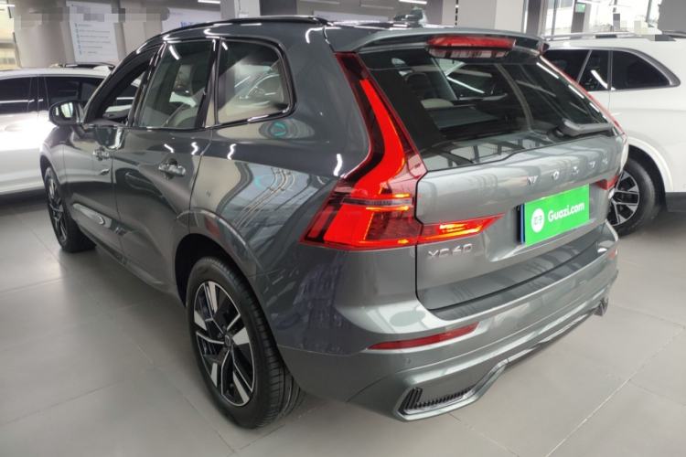 Used Volvo XC60 2026 B5 4x4 SmartDrive Sport Edition Exterior 3