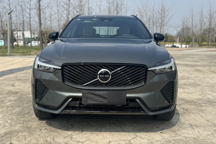 Used Volvo XC60 2026 B5 4x4 SmartDrive Sport Edition Exterior 5