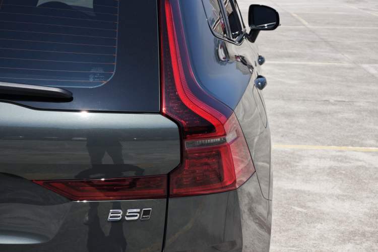 Used Volvo XC60 2026 B5 4x4 SmartDrive Sport Edition Exterior 7
