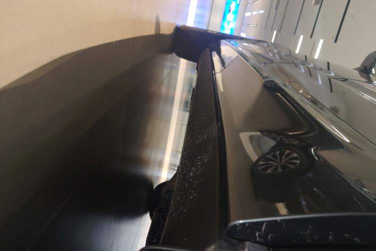 Used Volvo XC60 2026 B5 4x4 SmartDrive Sport Edition Left Side Sill