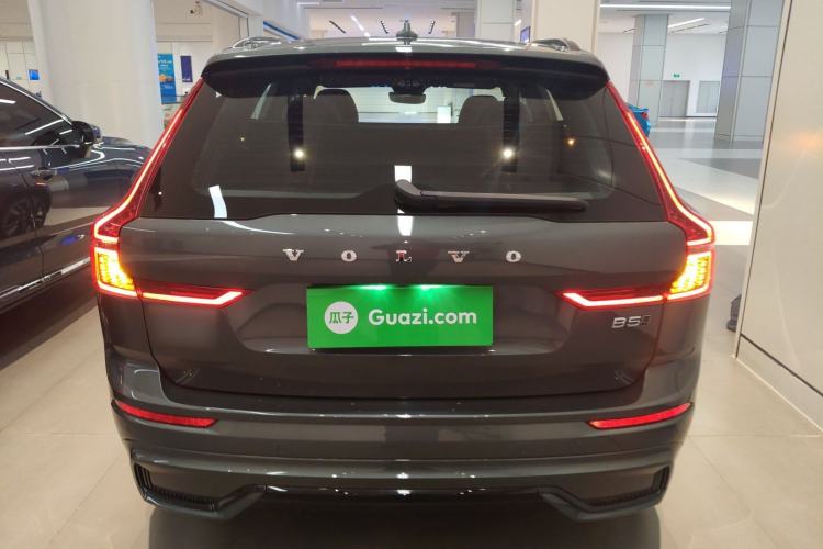 Used Volvo XC60 2026 B5 4x4 SmartDrive Sport Edition Rear