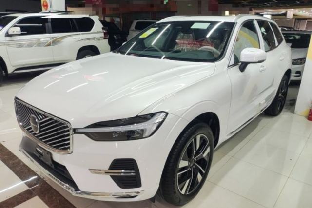 Used Volvo XC60 2026 B5 4x4 Smart Luxury Edition