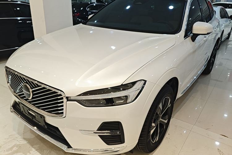 Volvo XC60 2026 B5 4x4 Smart Luxury Edition - Smart Comfort