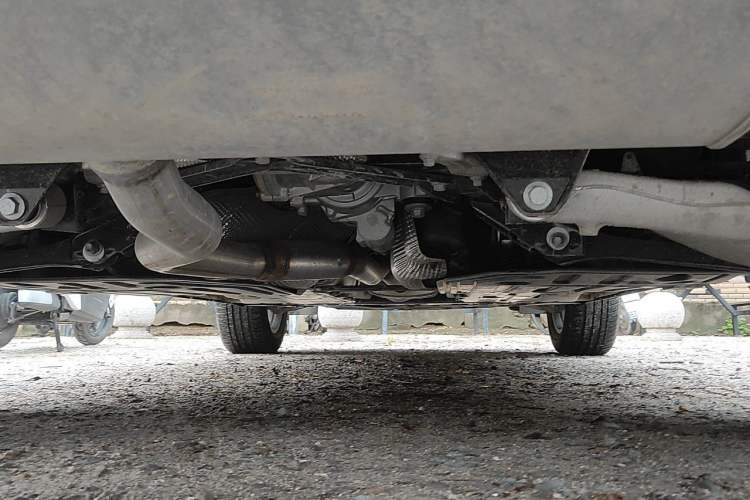 Used Volvo XC60 2026 B5 4x4 Smart Luxury Edition Chassis Rear