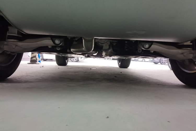 Used Volvo XC60 2026 B5 4x4 Smart Luxury Edition Chassis Rear