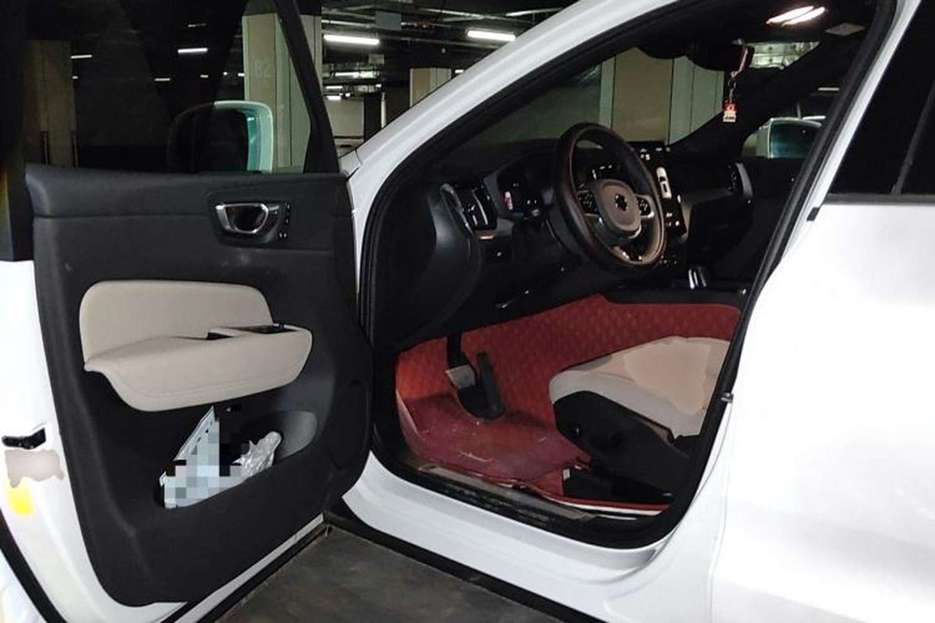 Used Volvo XC60 2026 B5 4x4 Smart Luxury Edition Driver Seat