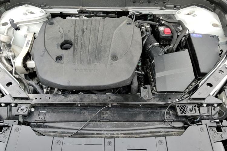 Used Volvo XC60 2026 B5 4x4 Smart Luxury Edition Engine Bay