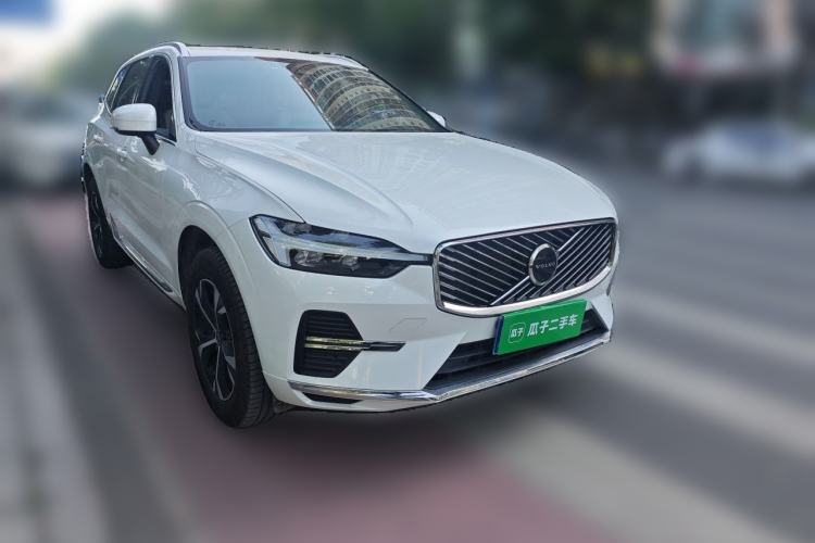 Used Volvo XC60 2026 B5 4x4 Smart Luxury Edition Exterior 1