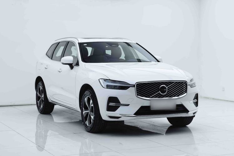 Used Volvo XC60 2026 B5 4x4 Smart Luxury Edition Exterior 4