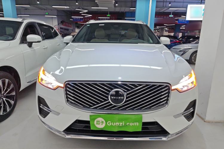 Used Volvo XC60 2026 B5 4x4 Smart Luxury Edition Front