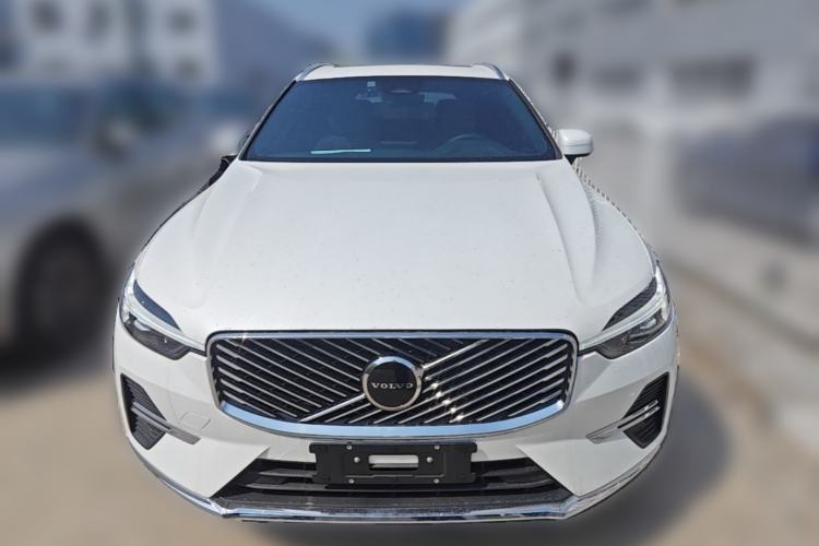 Used Volvo XC60 2026 B5 4x4 Smart Luxury Edition Front