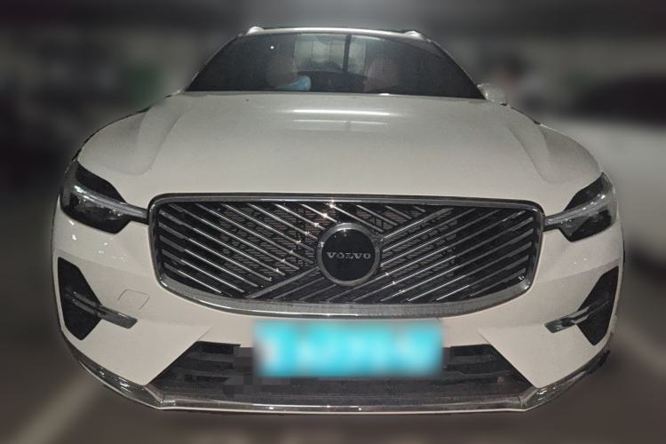 Used Volvo XC60 2026 B5 4x4 Smart Luxury Edition Front