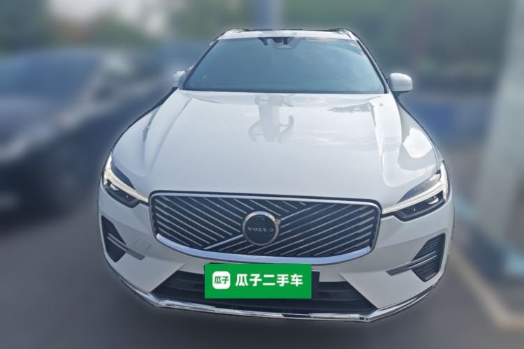 Used Volvo XC60 2026 B5 4x4 Smart Luxury Edition Front