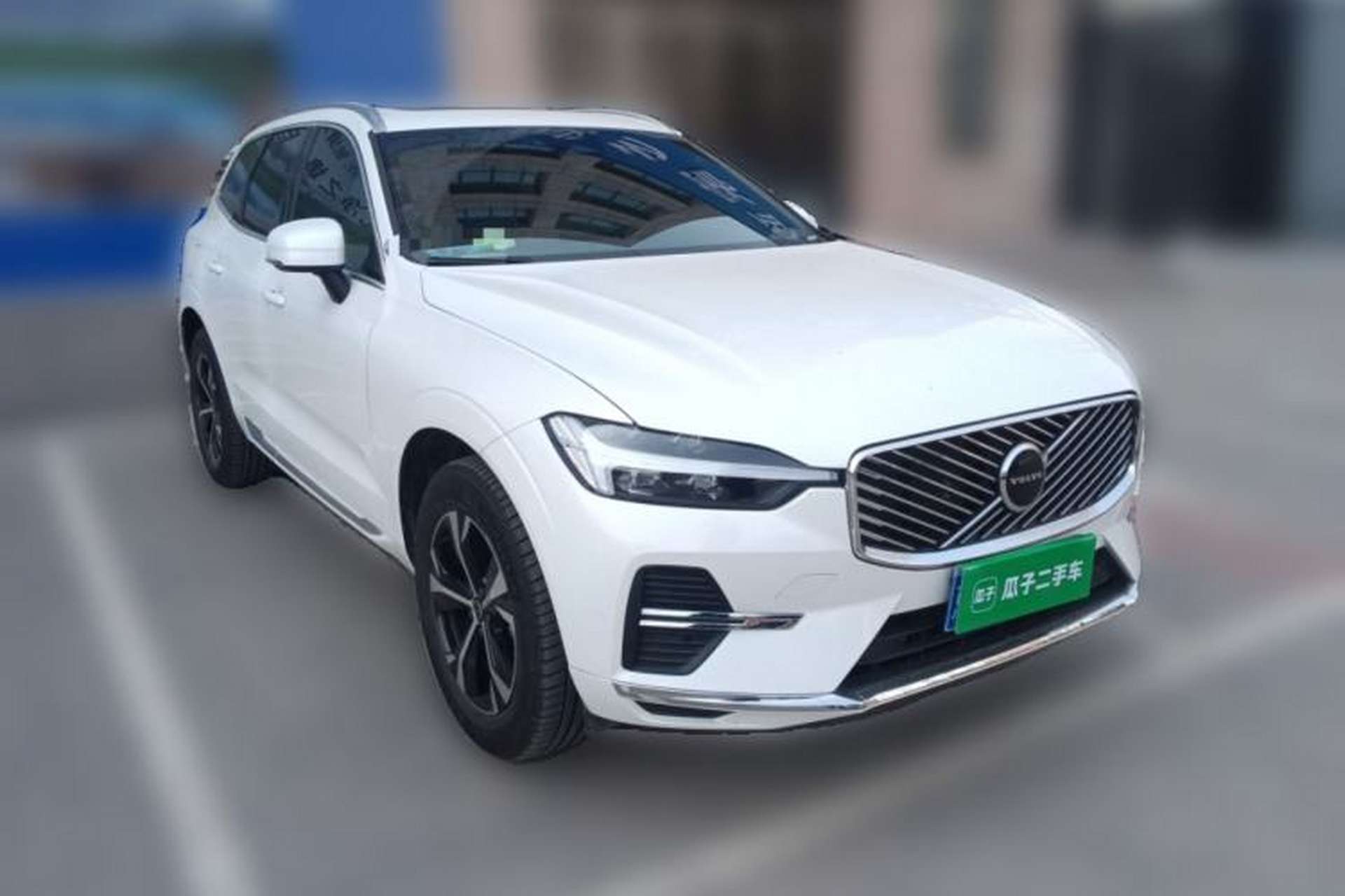 Used Volvo XC60 2026 B5 4x4 Smart Luxury Edition Front Right 45 Deg