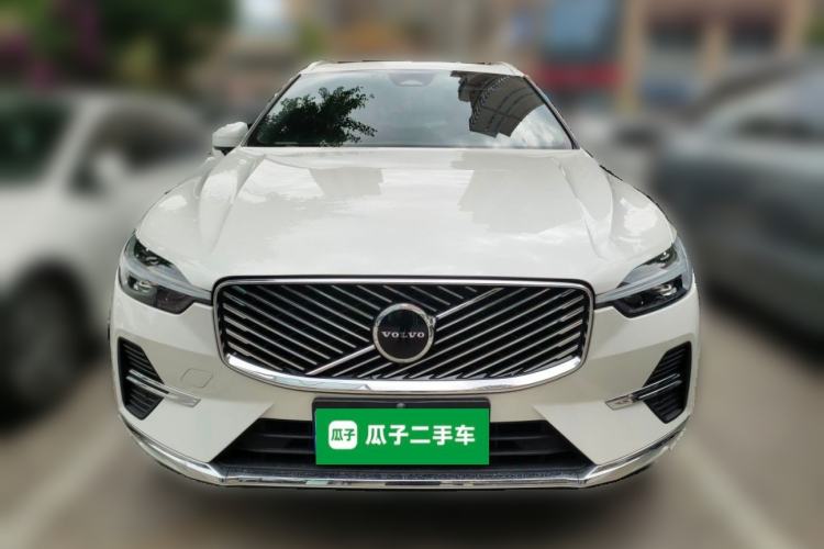 Used Volvo XC60 2026 B5 4x4 Smart Luxury Edition Front