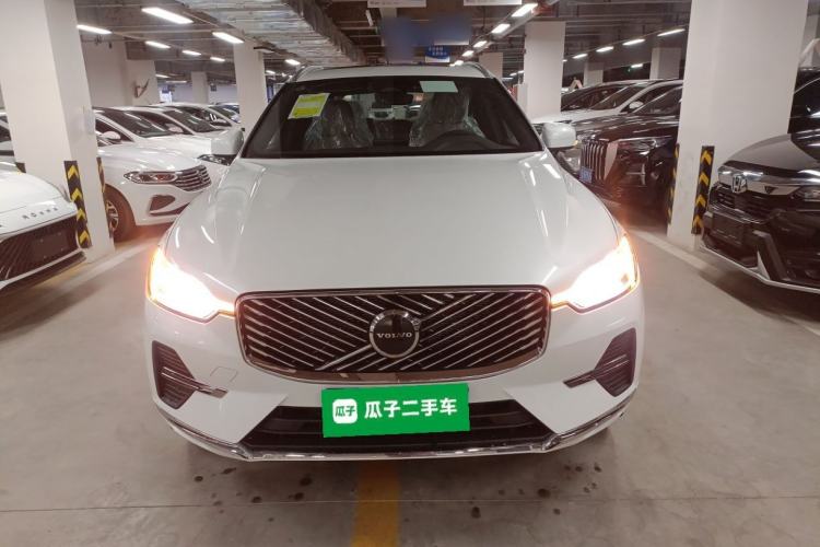 Used Volvo XC60 2026 B5 4x4 Smart Luxury Edition Front