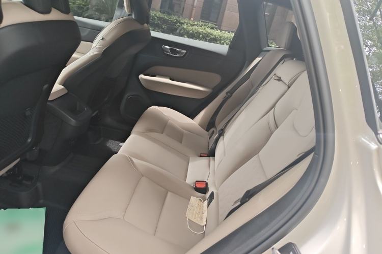 Used Volvo XC60 2026 B5 4x4 Smart Luxury Edition Left Rear Seat