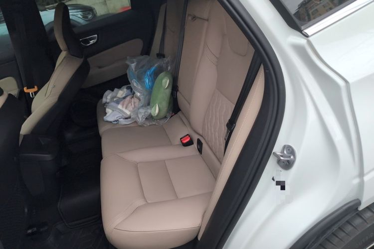 Used Volvo XC60 2026 B5 4x4 Smart Luxury Edition Left Rear Seat
