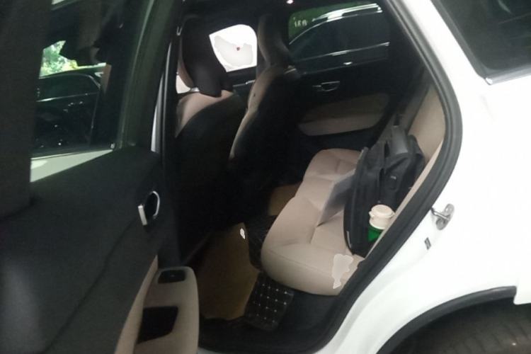 Used Volvo XC60 2026 B5 4x4 Smart Luxury Edition Left Rear Seat