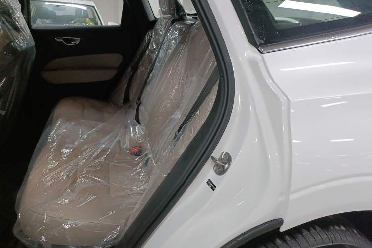 Used Volvo XC60 2026 B5 4x4 Smart Luxury Edition Left Rear Seat