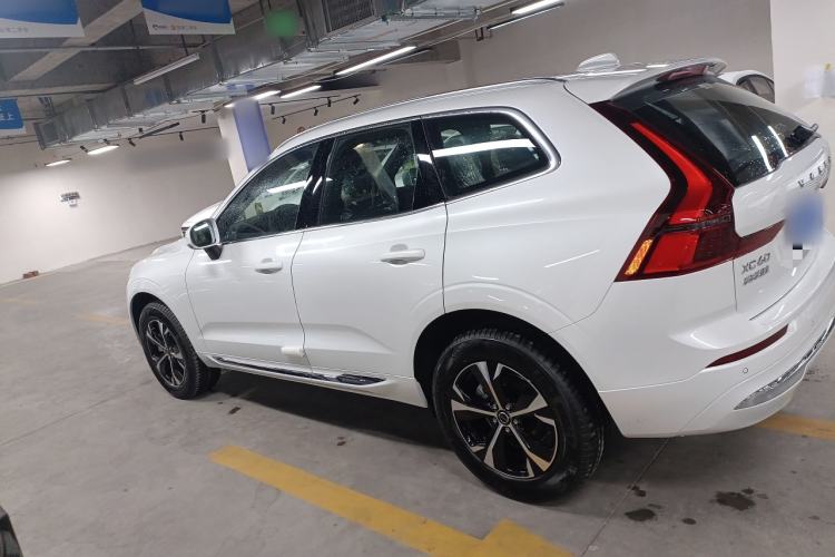Used Volvo XC60 2026 B5 4x4 Smart Luxury Edition Left Side