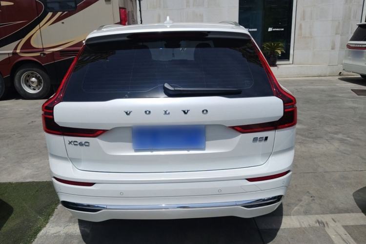 Used Volvo XC60 2026 B5 4x4 Smart Luxury Edition Rear