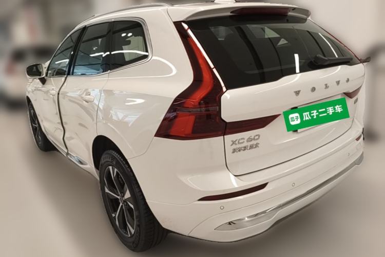 Used Volvo XC60 2026 B5 4x4 Smart Luxury Edition Rear Left 45 Deg