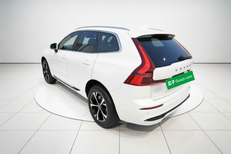 Used Volvo XC60 2026 B5 4x4 Smart Luxury Edition Rear Left 45 Deg