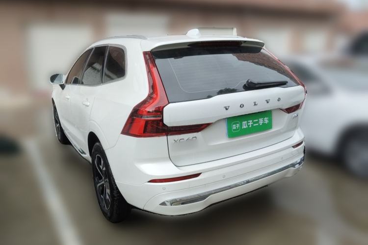 Used Volvo XC60 2026 B5 4x4 Smart Luxury Edition Rear Left 45 Deg