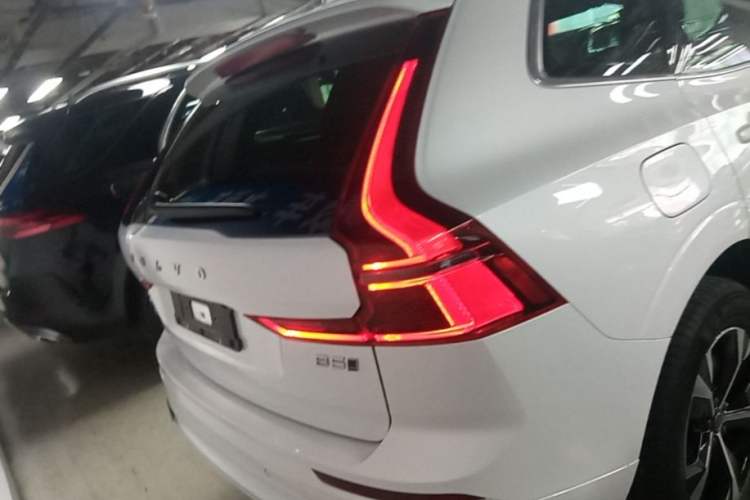 Used Volvo XC60 2026 B5 4x4 Smart Luxury Edition Rear