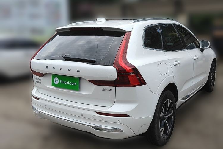 Used Volvo XC60 2026 B5 4x4 Smart Luxury Edition Rear Right 45 Deg