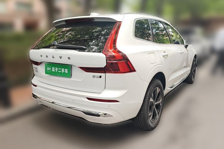 Used Volvo XC60 2026 B5 4x4 Smart Luxury Edition Rear Right 45 Deg