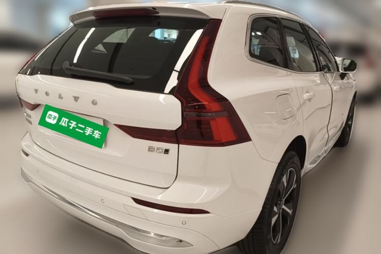 Used Volvo XC60 2026 B5 4x4 Smart Luxury Edition Rear Right 45 Deg