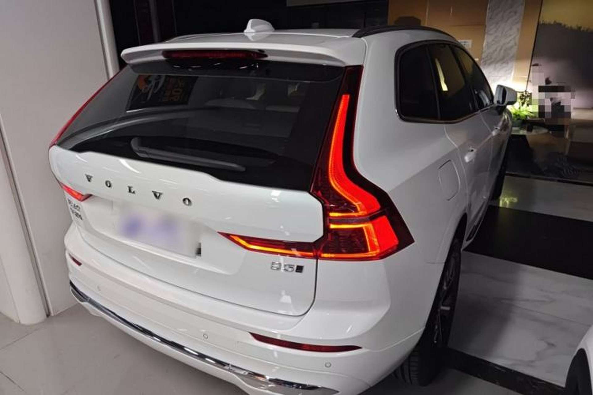 Used Volvo XC60 2026 B5 4x4 Smart Luxury Edition Rear Right 45 Deg