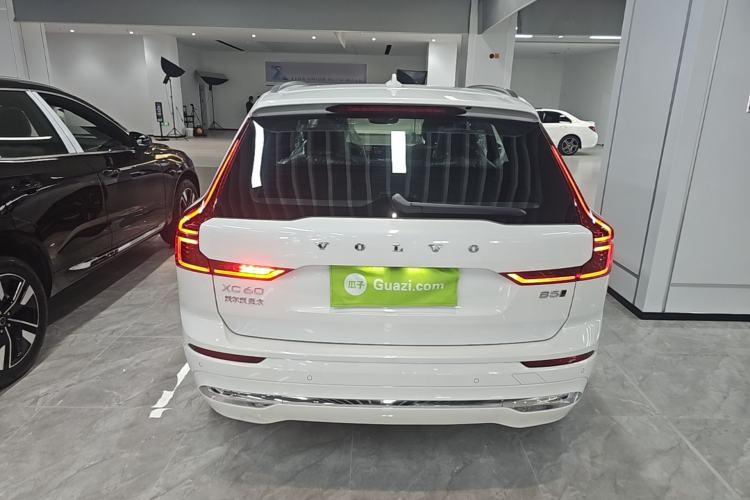 Used Volvo XC60 2026 B5 4x4 Smart Luxury Edition Rear
