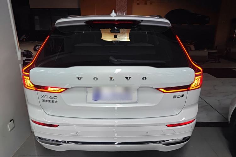 Used Volvo XC60 2026 B5 4x4 Smart Luxury Edition Rear