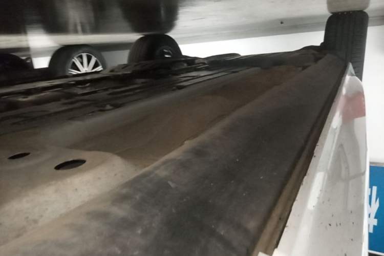 Used Volvo XC60 2026 B5 4x4 Smart Luxury Edition Right Side Sill