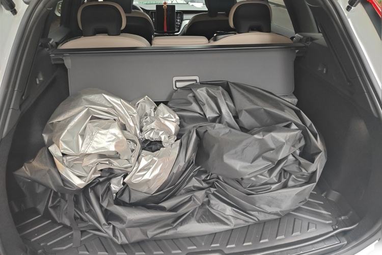 Used Volvo XC60 2026 B5 4x4 Smart Luxury Edition Trunk