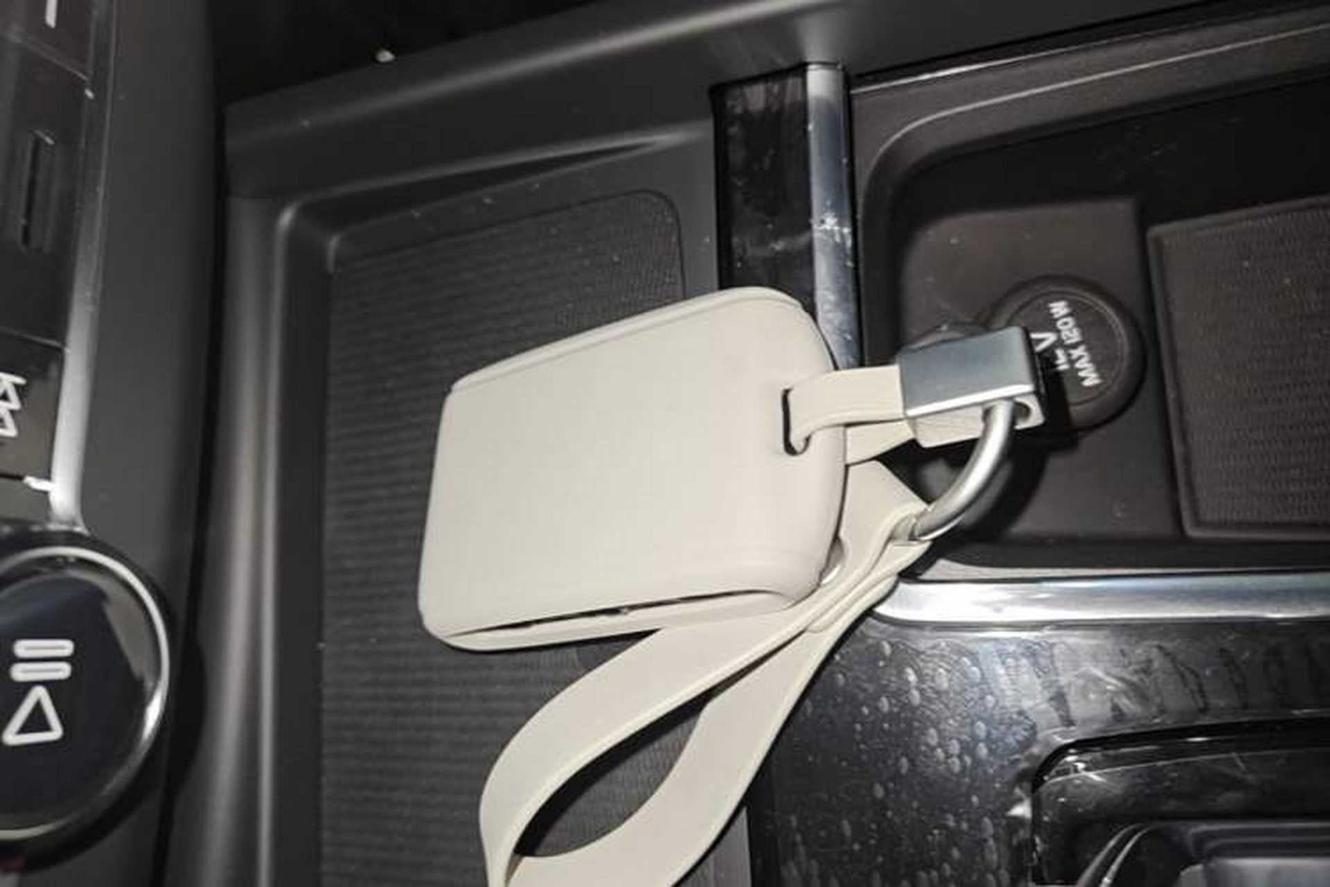 Used Volvo XC60 2026 B5 4x4 Smart Luxury Edition Vehicle Key