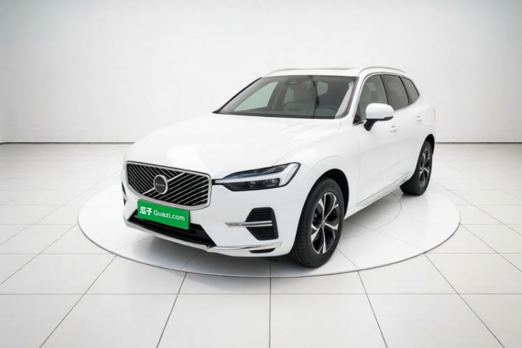 Volvo XC60 2026 B5 4x4 Smart Luxury Edition - Smart Comfort