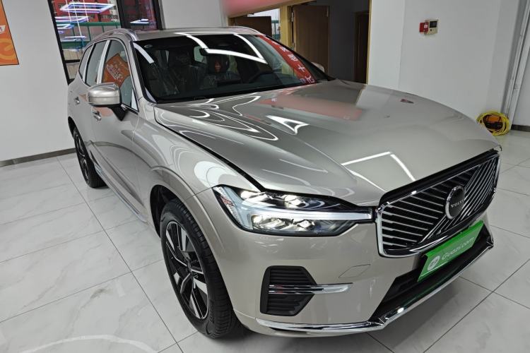 Used Volvo XC60 2026 B5 4x4 Smart Luxury Edition Exterior 1