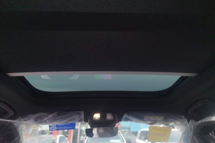 Used Volvo XC60 2026 B5 4x4 Smart Luxury Edition Headliner