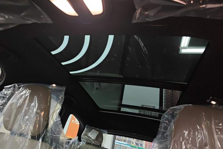 Used Volvo XC60 2026 B5 4x4 Smart Luxury Edition Headliner